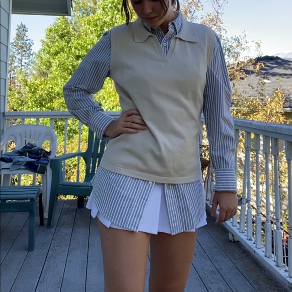 Light Academia aesthetic outfit